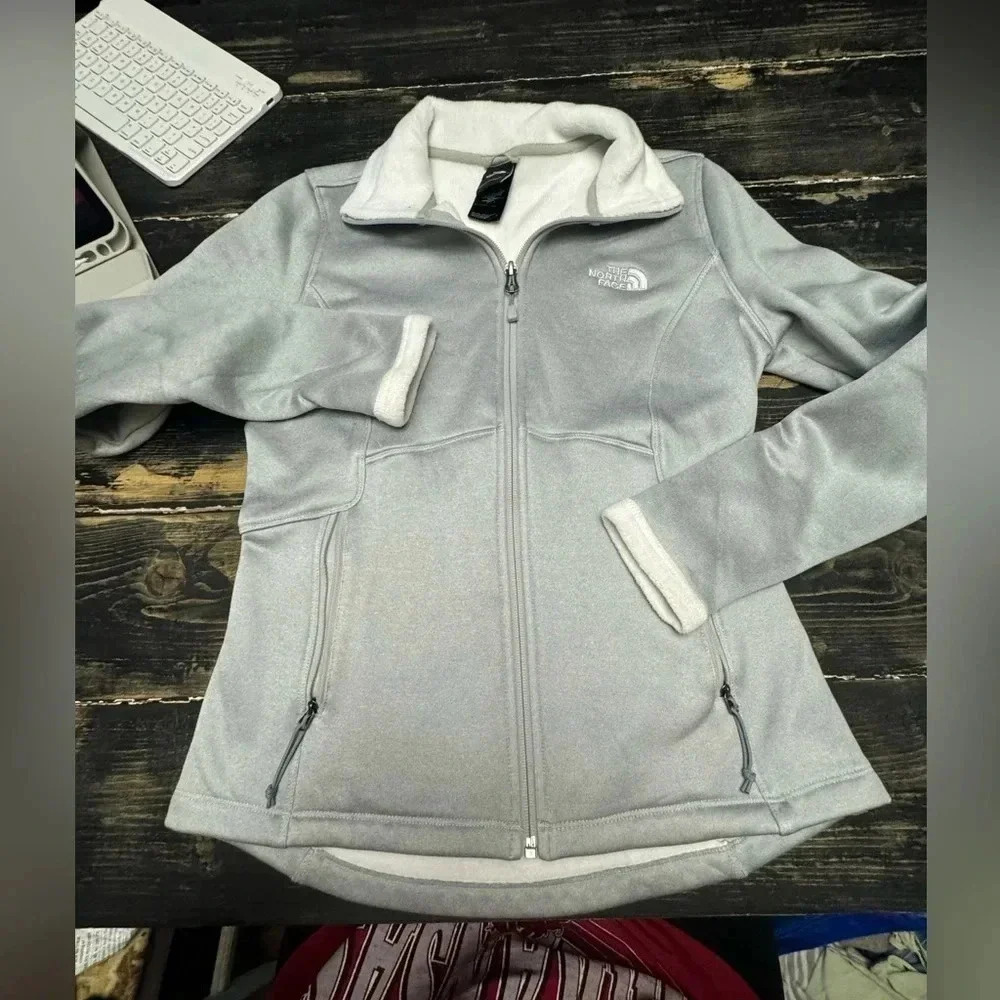 The North Face Fur Lined Grey Jacket Women’s Size Small